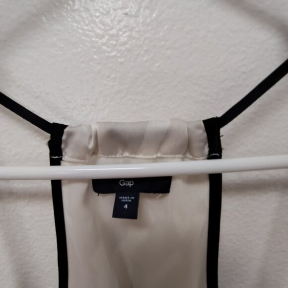 Share ✨ GAP Scoop Neck Maxi Dress – Size 4 ✨ - Picture 3 of 16